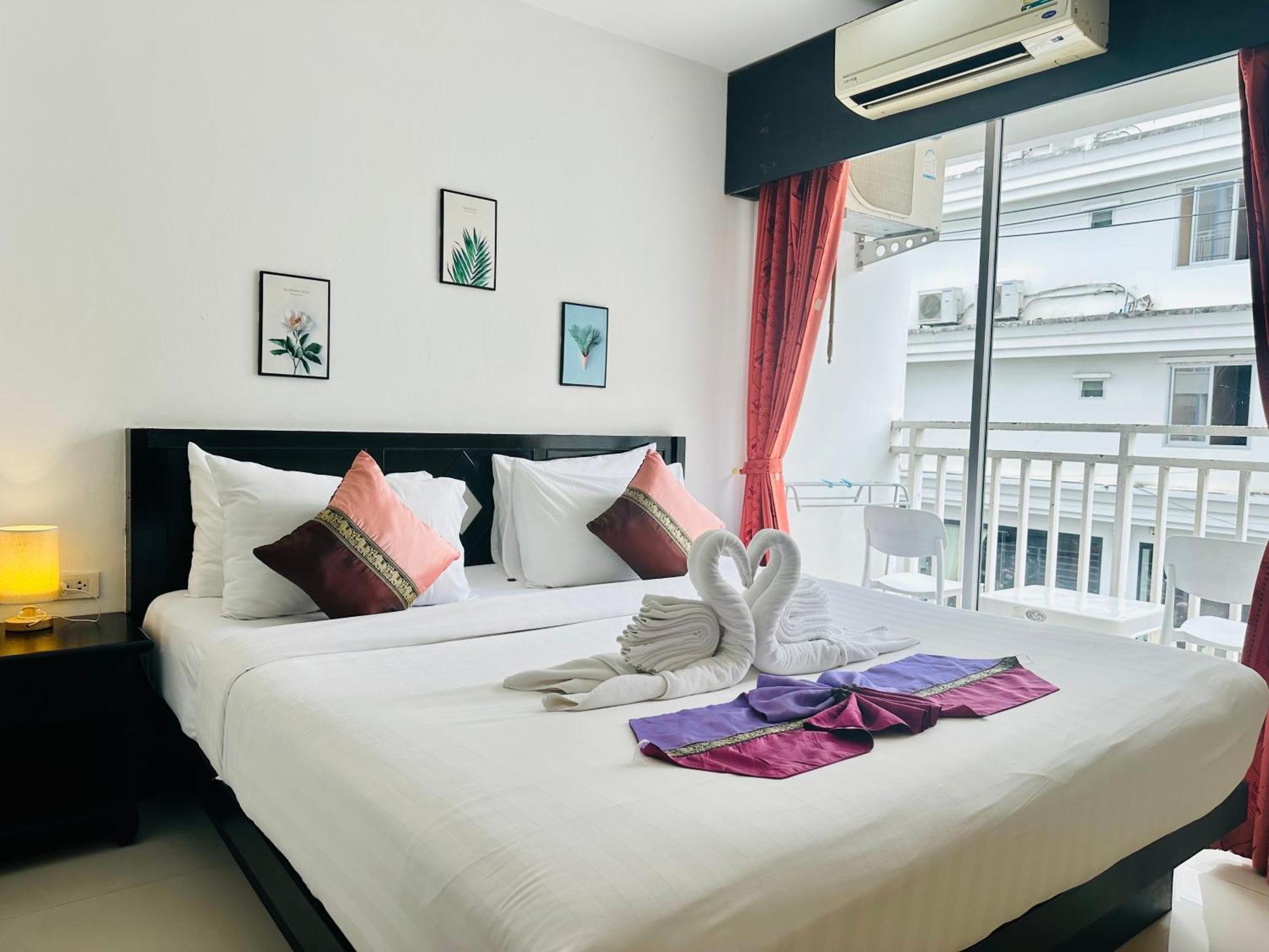 Hotel Baya Phuket Patong Exterior photo