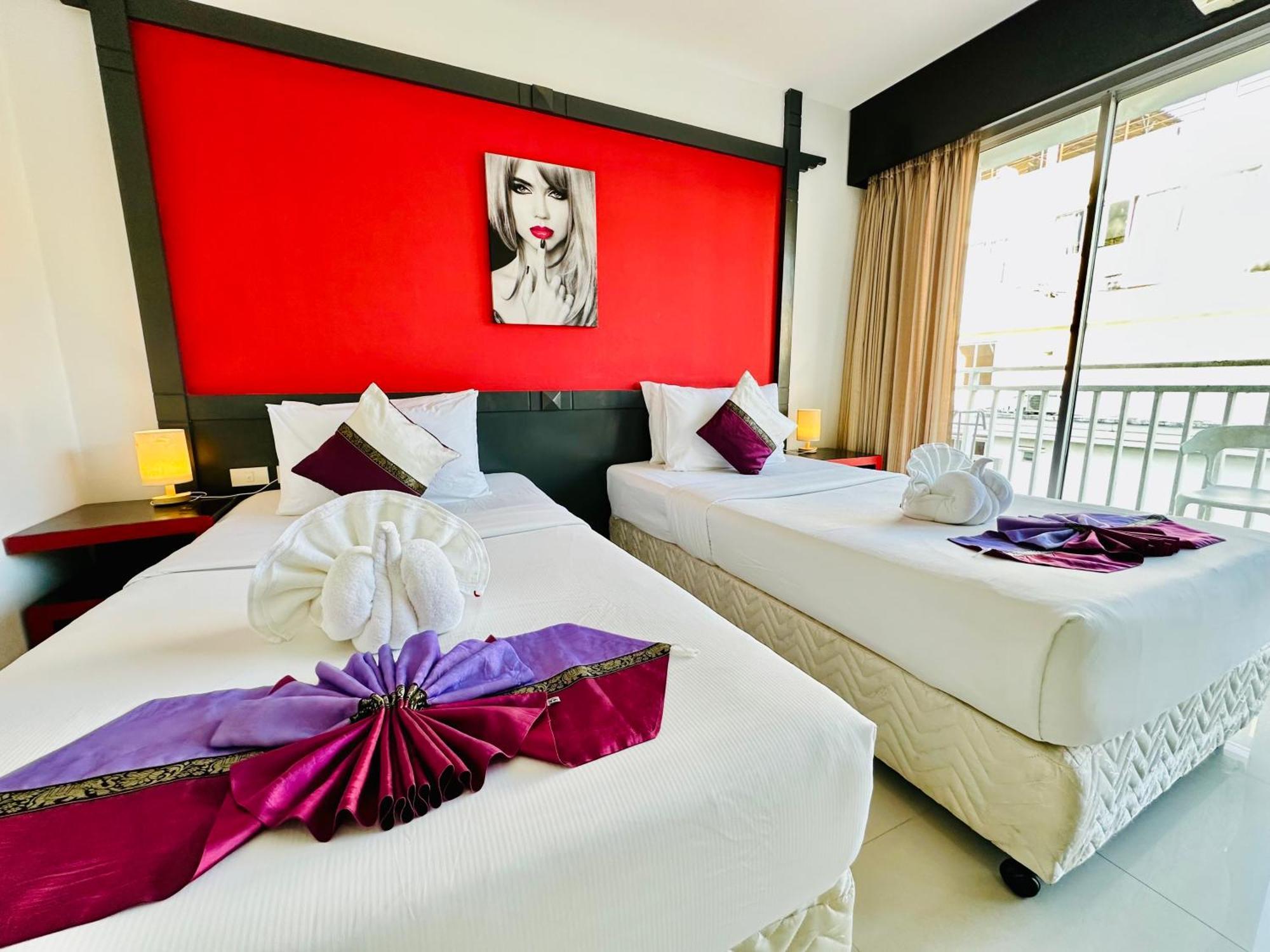 Hotel Baya Phuket Patong Exterior photo